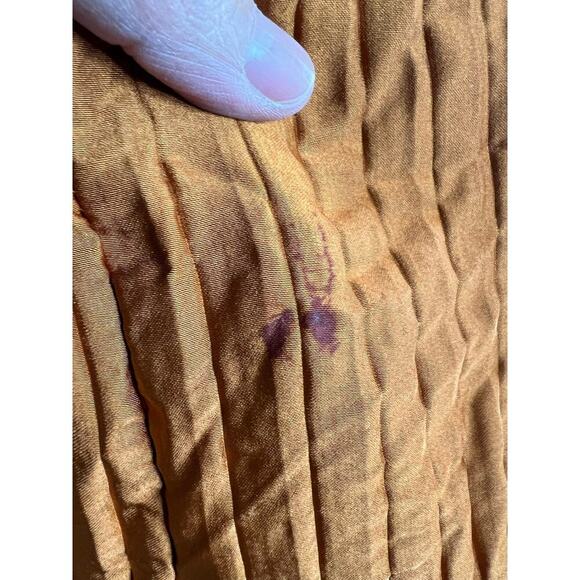 One shoulder pleaded dress - defects - Picture 16 of 16